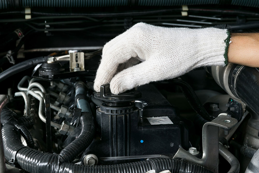 Какво трябва да знаете за автомобилното двигателно масло